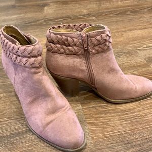 Dusty rose Charlotte Russe size 7 booties